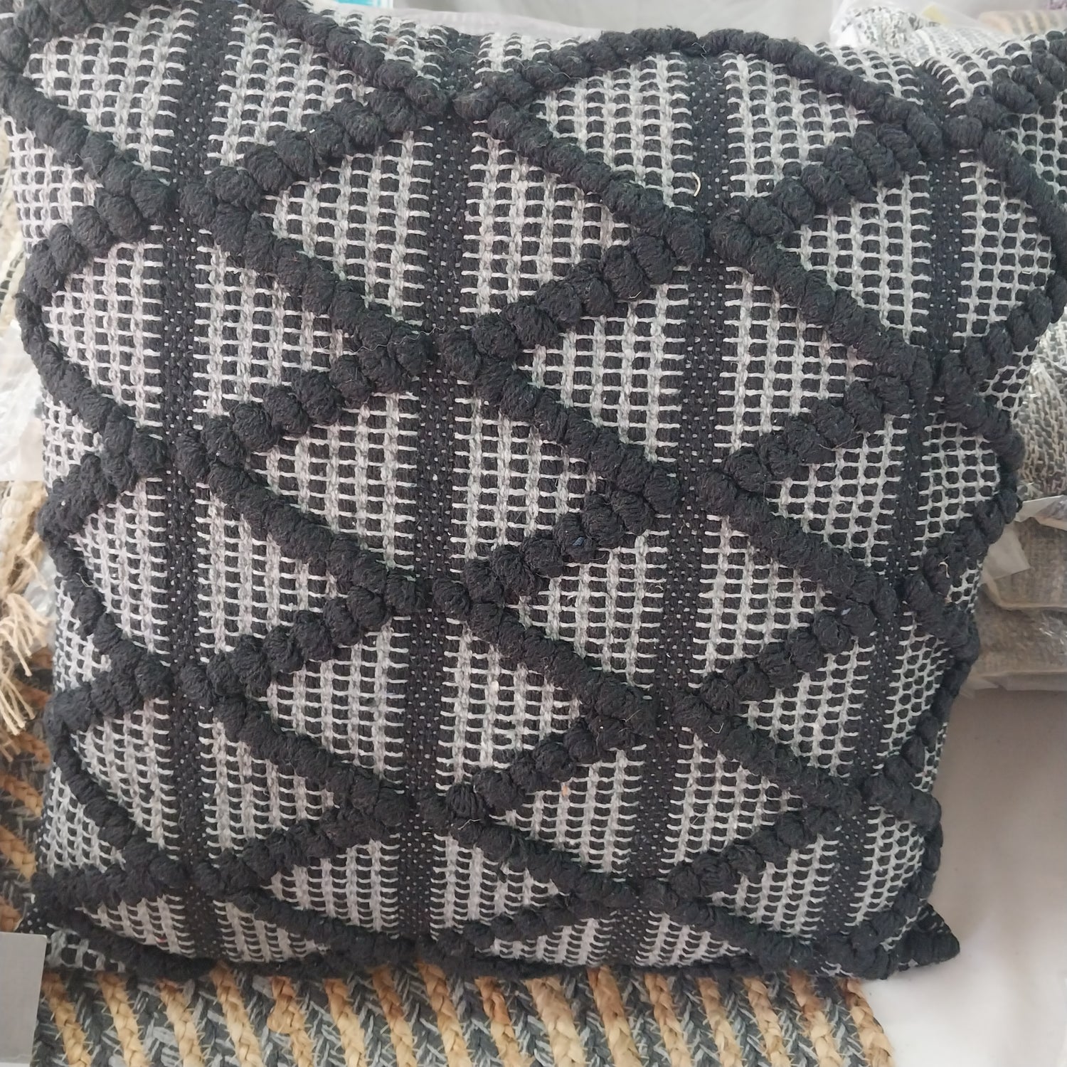 Cushions (4 pieces) - 45cm x 45cm - Vacuum Sealed and Filled